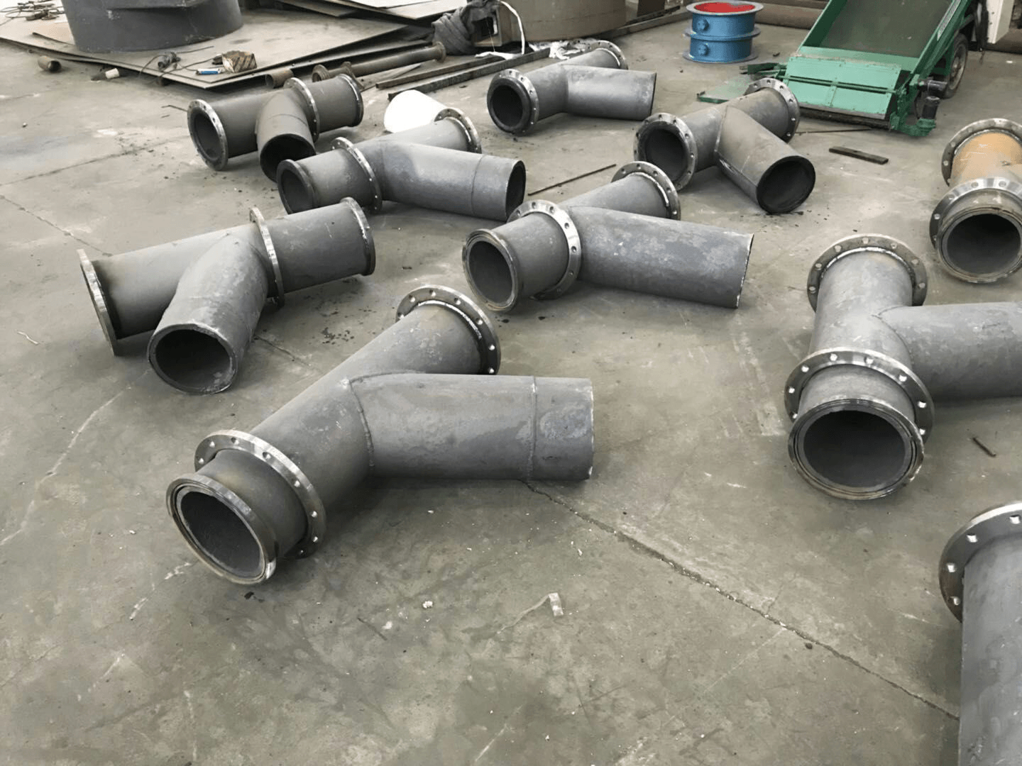 你們要的耐磨管道來(lái)了，到底哪種更能滿足你！