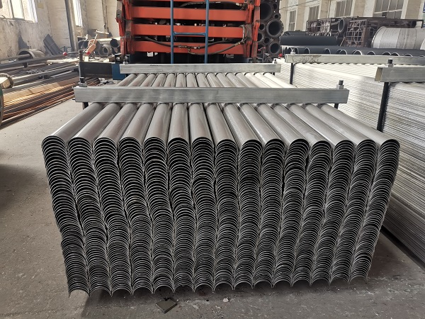 低再區(qū)域直管段防磨瓦