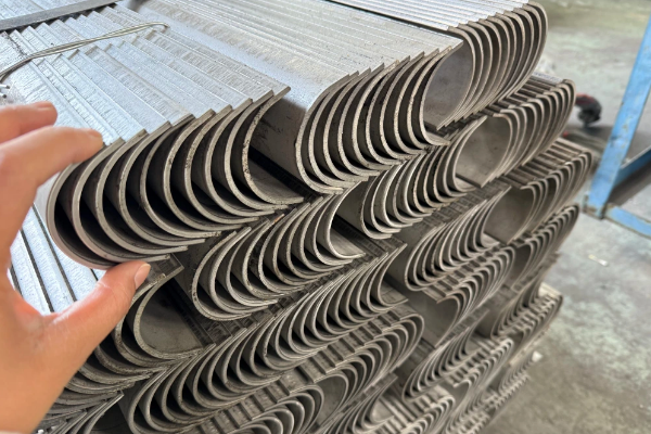 省煤器管束彎頭護(hù)板用彎頭防磨罩