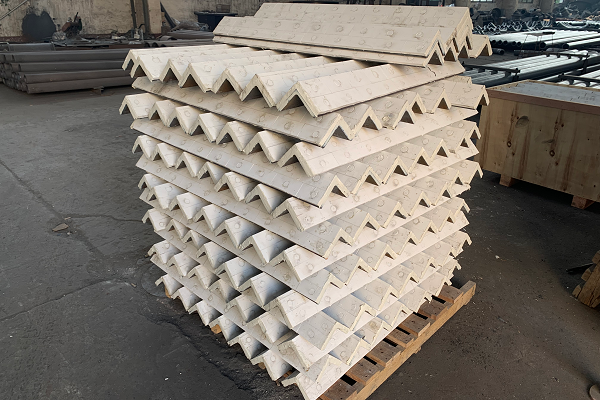 不銹鋼防磨護瓦Ф51內彎316l