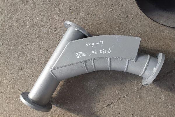 90°雙金屬復(fù)合耐磨帶背包彎頭φ180